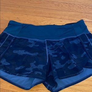 Lulu shorts rare blue camo